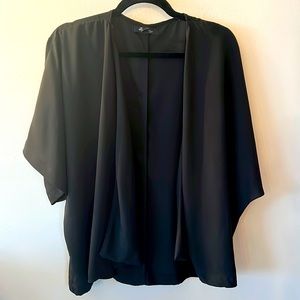 Gorgeous Flowy Black Forever 21 Kimono sz M